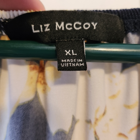 Navy & Yellow blouse size XL - Picture 4 of 6